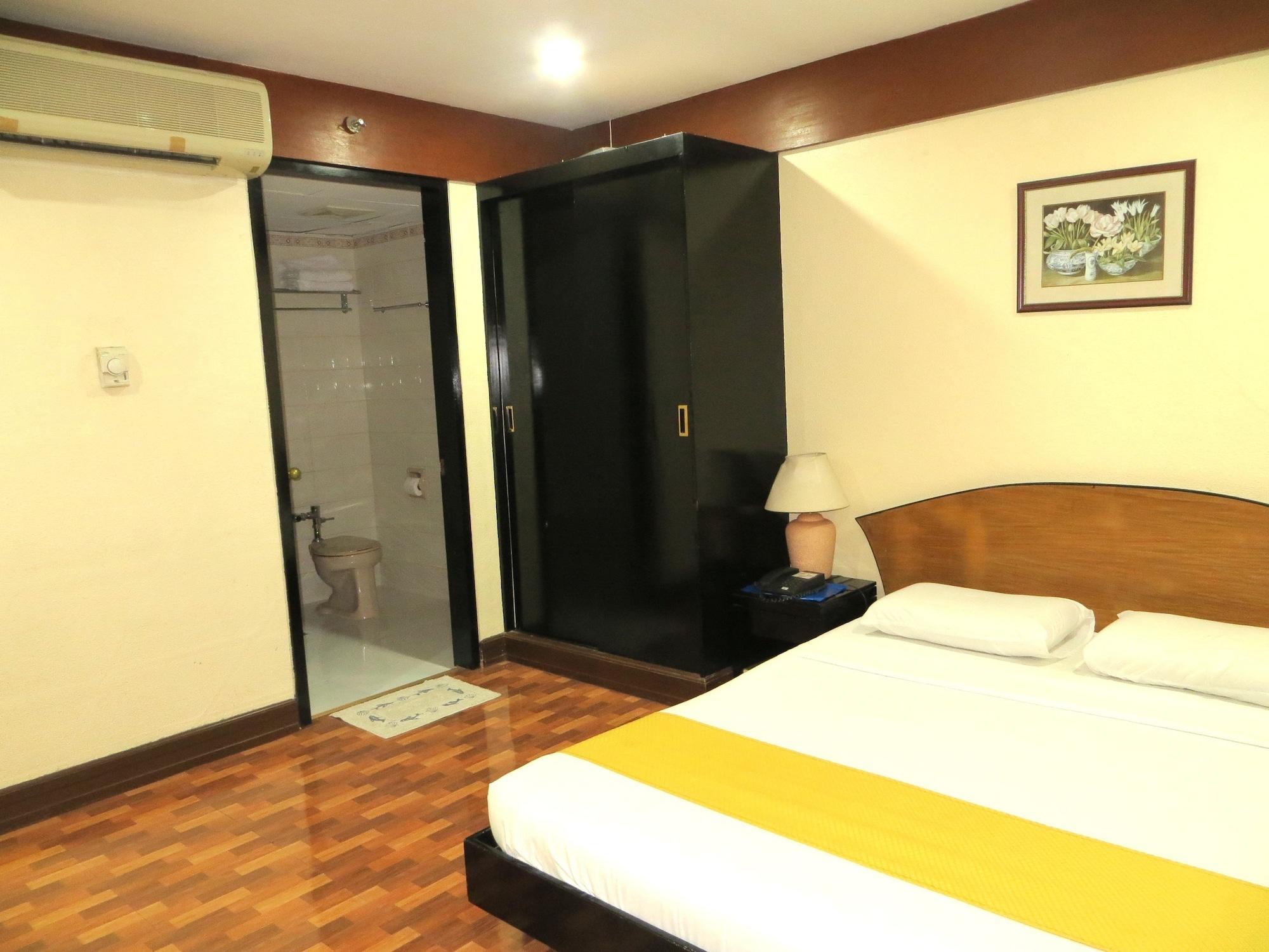 Paragon Suites Cebu Esterno foto