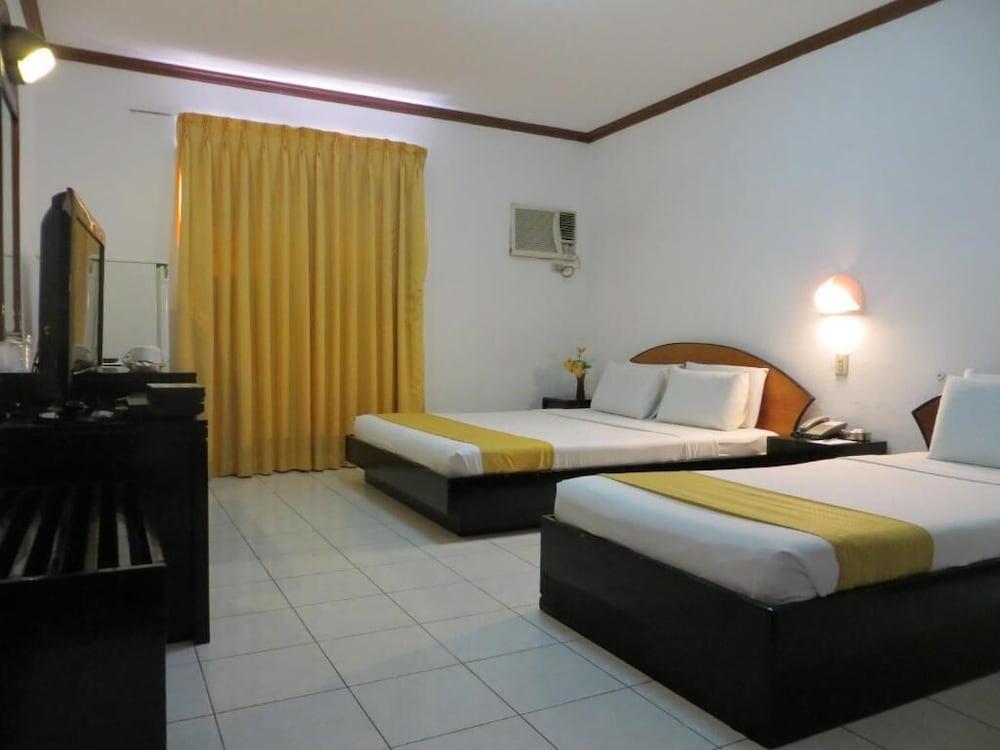 Paragon Suites Cebu Esterno foto