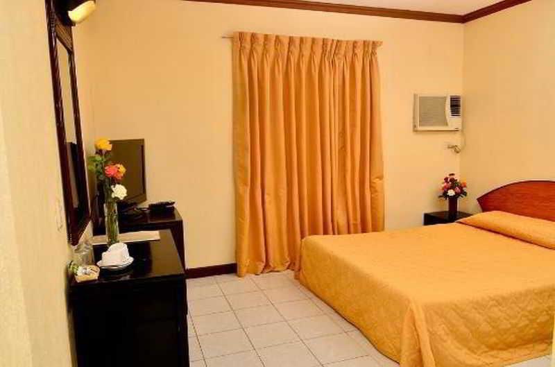 Paragon Suites Cebu Esterno foto