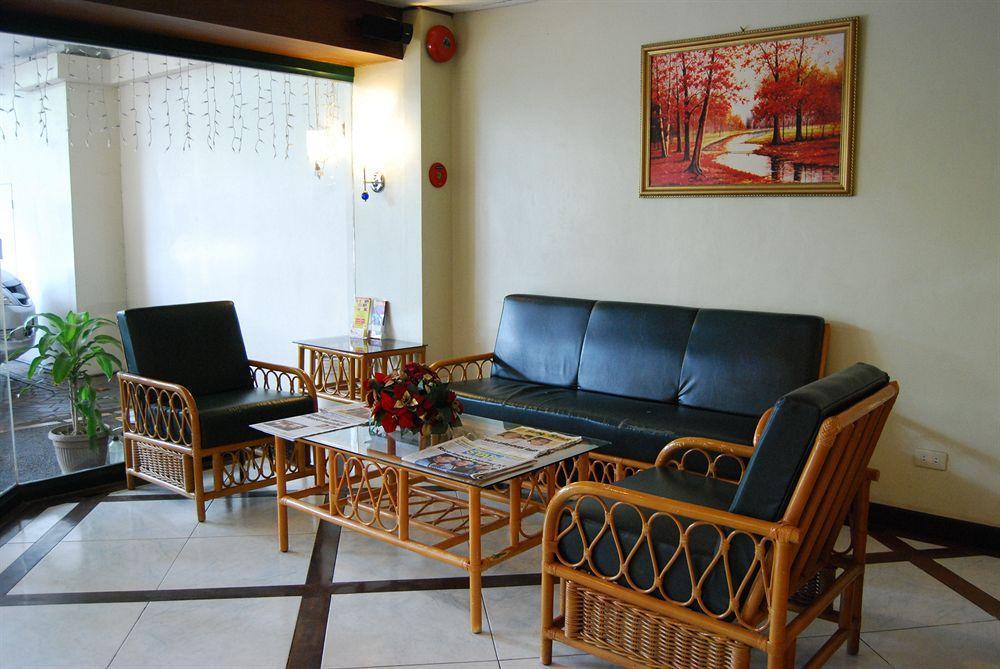 Paragon Suites Cebu Esterno foto