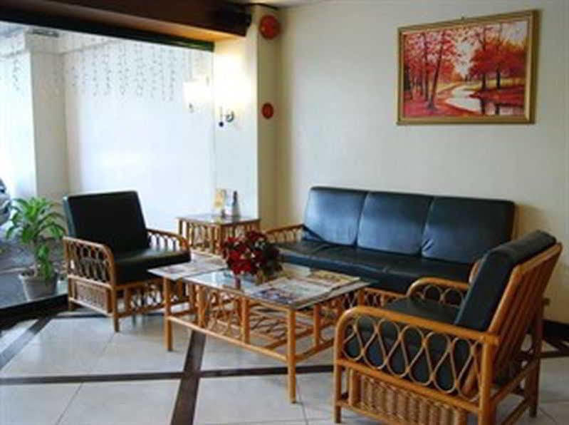Paragon Suites Cebu Esterno foto