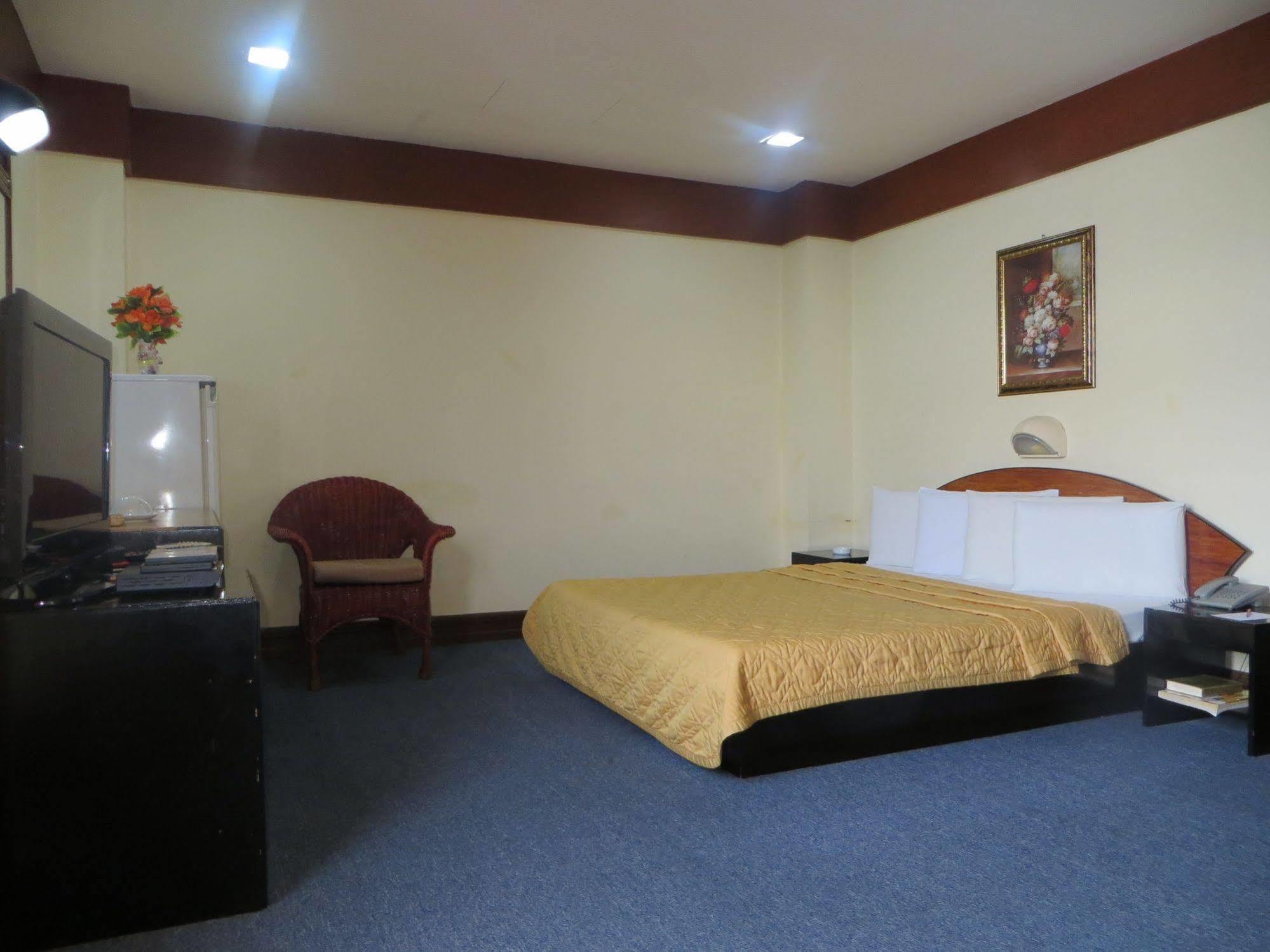Paragon Suites Cebu Esterno foto