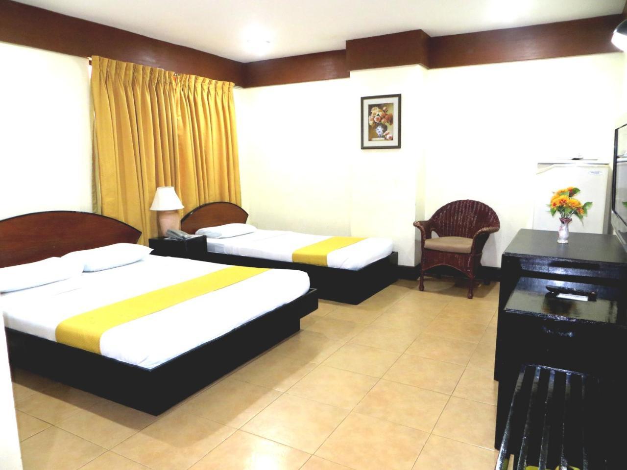 Paragon Suites Cebu Esterno foto