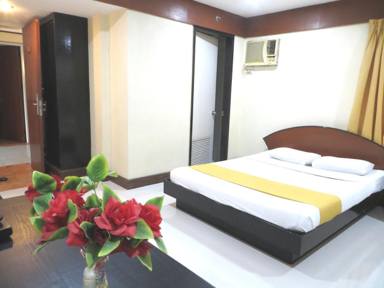 Paragon Suites Cebu Esterno foto