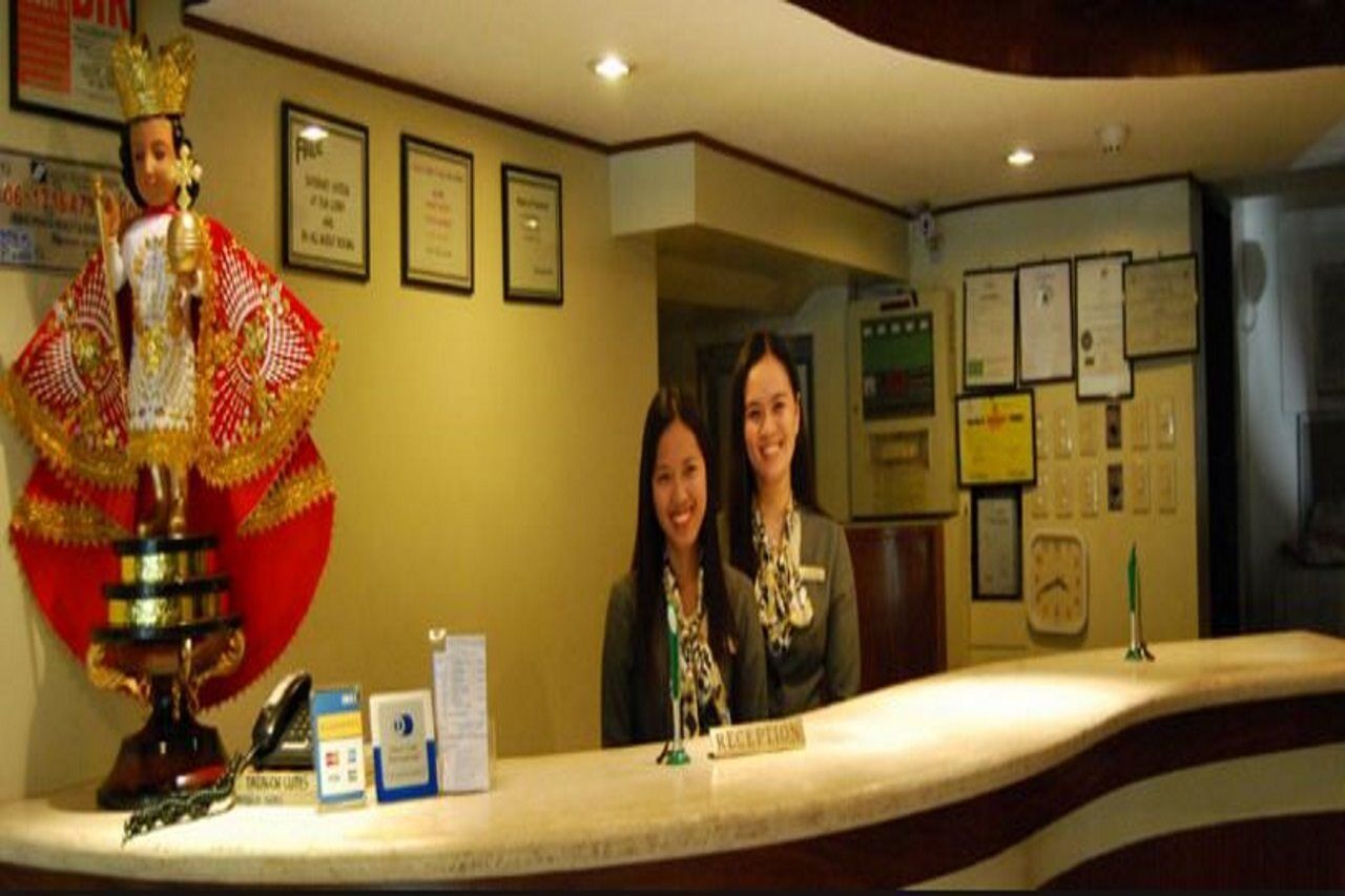 Paragon Suites Cebu Esterno foto